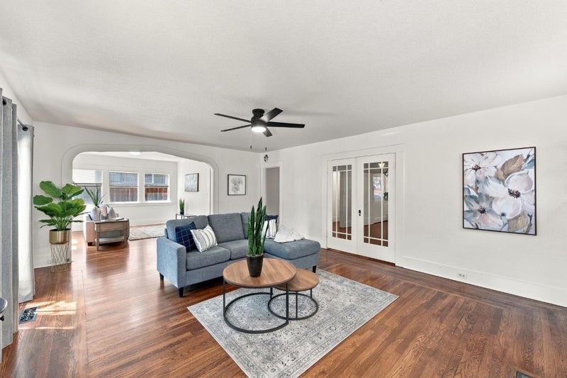 1033 Villa Avenue