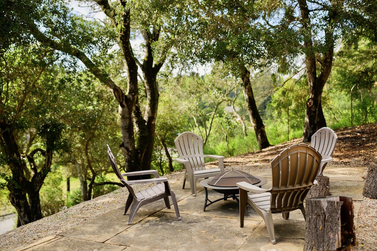 155 Rabbits Run Road