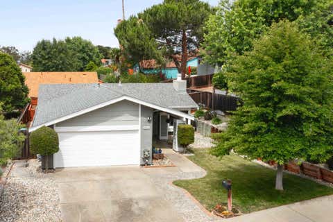 Photo of 24653 Sylvan Glen Court, HAYWARD, CA 94541 (MLS # ML82049949)
