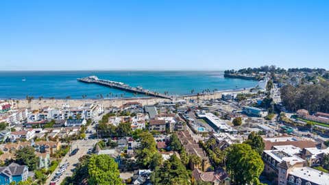 Photo of 206 Villa Mar Vista, SANTA CRUZ, CA 95060 (MLS # ML82034641)