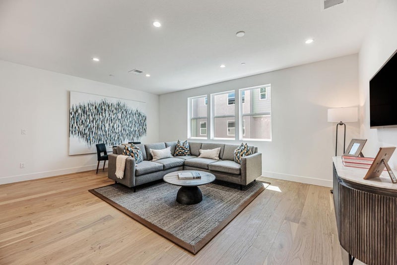 5005 Seashell Terrace