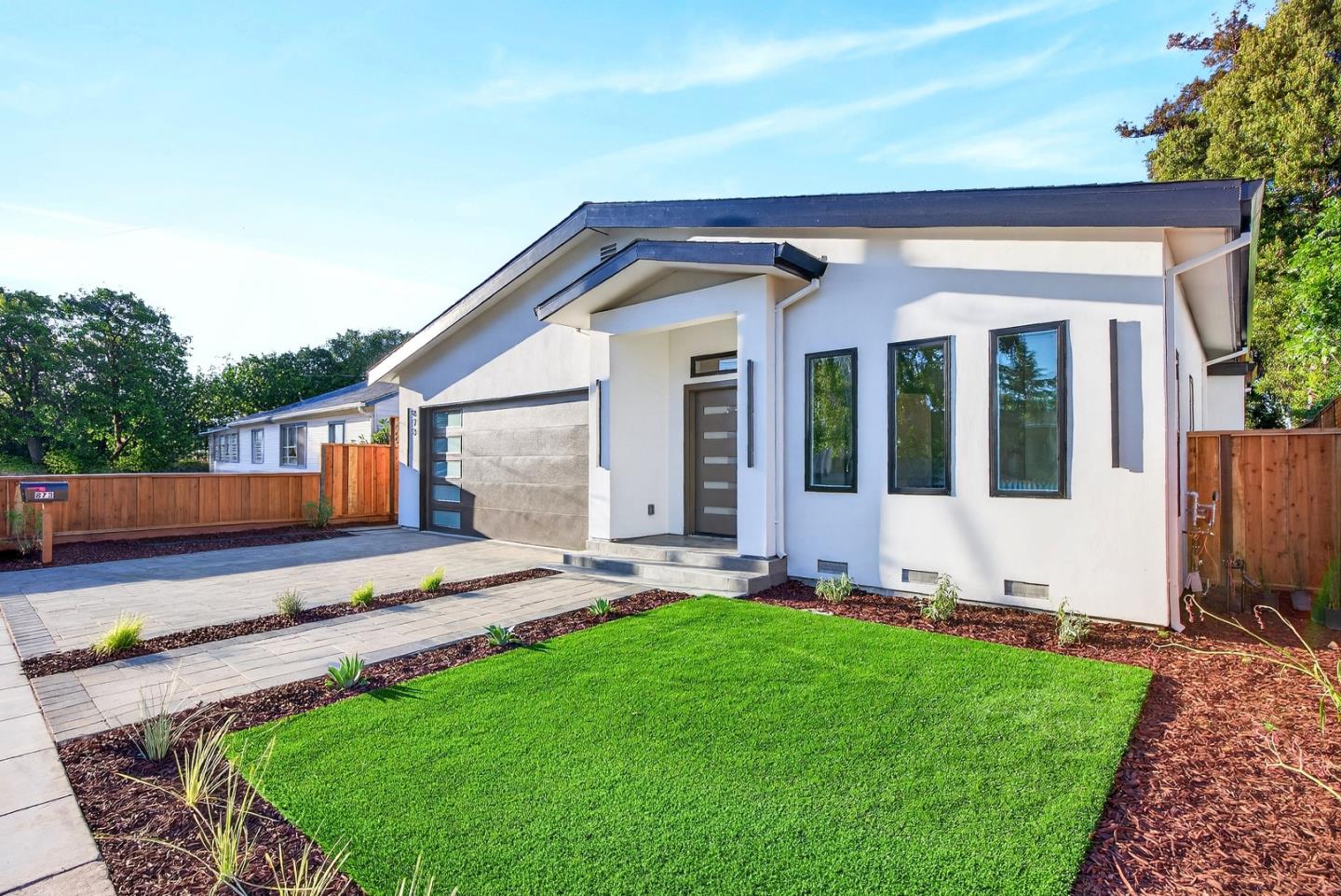 873 Cedar Avenue