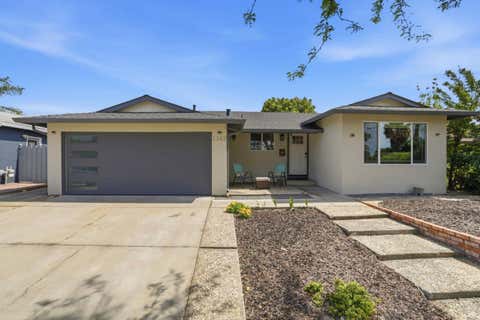 Photo of 2362 Renfield Way, SAN JOSE, CA 95148 (MLS # ML82047311)