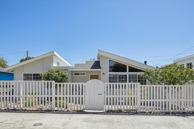 1524 - A 17th Avenue