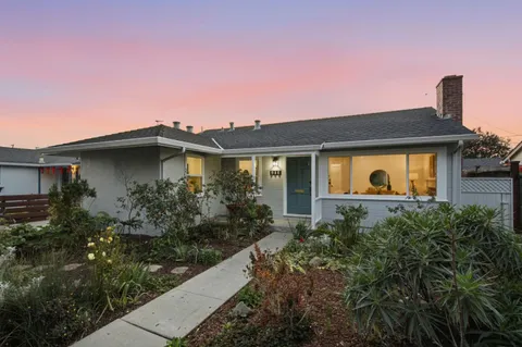 946 Los Padres Boulevard, Santa Clara, CA 95050 - #: ML82032458