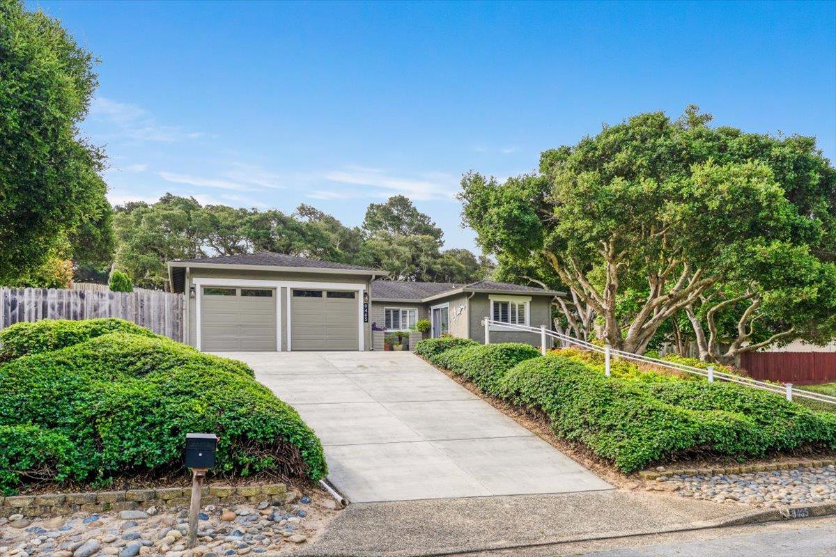 9465 Valley Oak Way