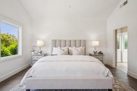 Tiny photo for 818 Crossway Road, Burlingame, CA 94010 (MLS # ML82058601)