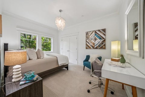 Tiny photo for 818 Crossway Road, Burlingame, CA 94010 (MLS # ML82058601)