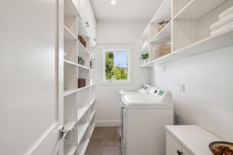 Tiny photo for 818 Crossway Road, Burlingame, CA 94010 (MLS # ML82058601)