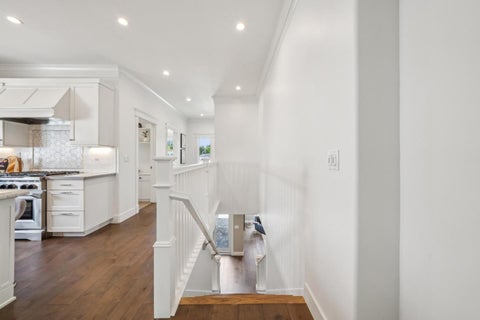 Tiny photo for 818 Crossway Road, Burlingame, CA 94010 (MLS # ML82058601)