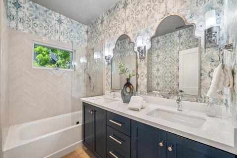 Tiny photo for 818 Crossway Road, Burlingame, CA 94010 (MLS # ML82058601)