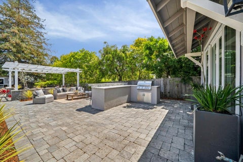 Tiny photo for 818 Crossway Road, Burlingame, CA 94010 (MLS # ML82058601)