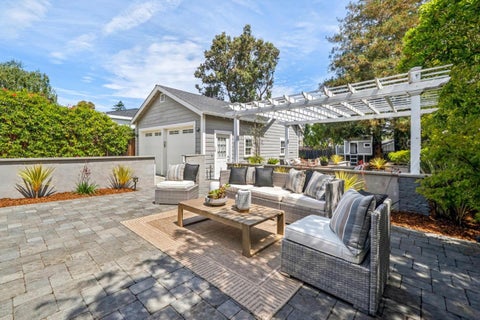 Tiny photo for 818 Crossway Road, Burlingame, CA 94010 (MLS # ML82058601)