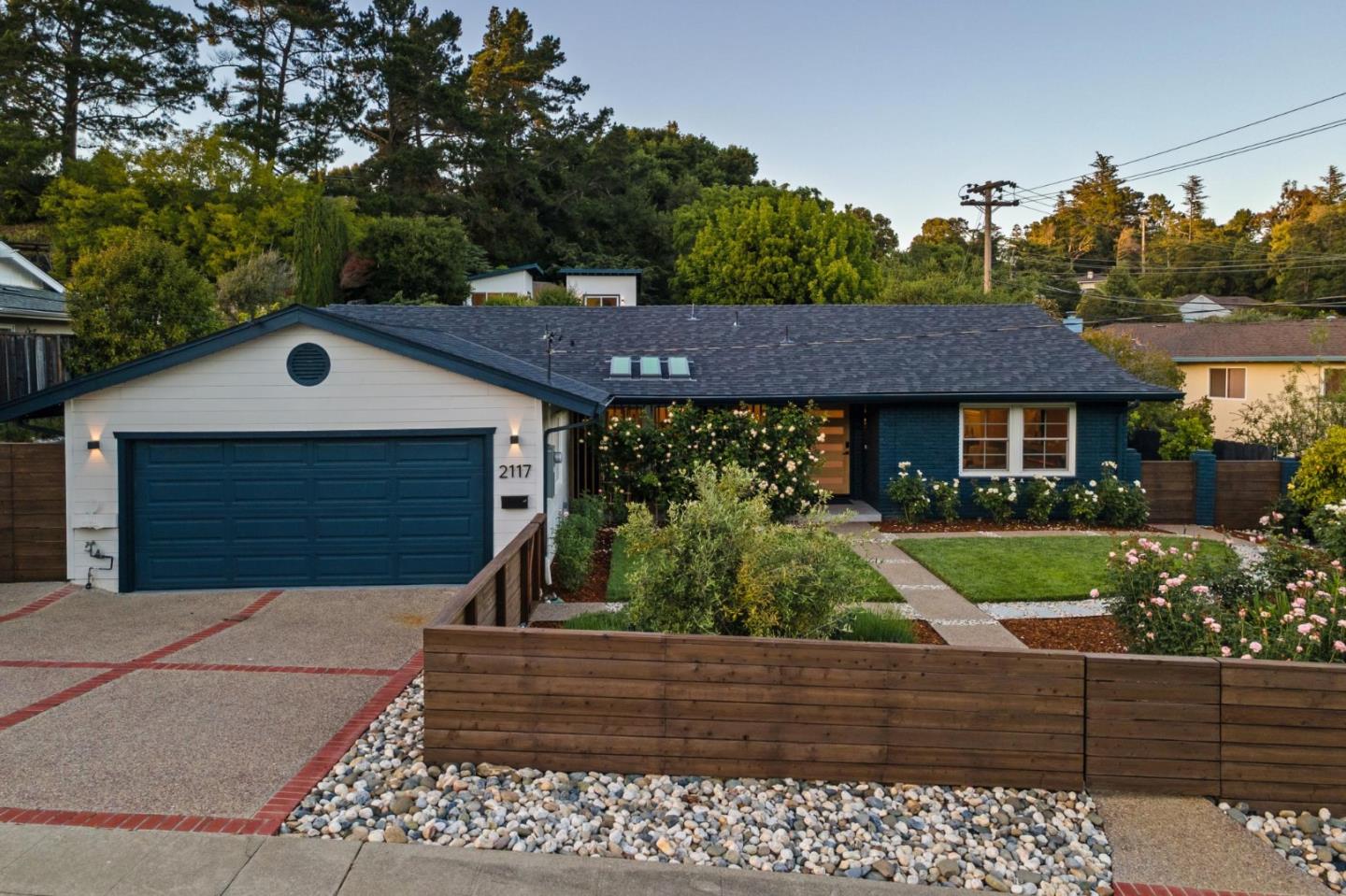 2117 Los Altos Drive