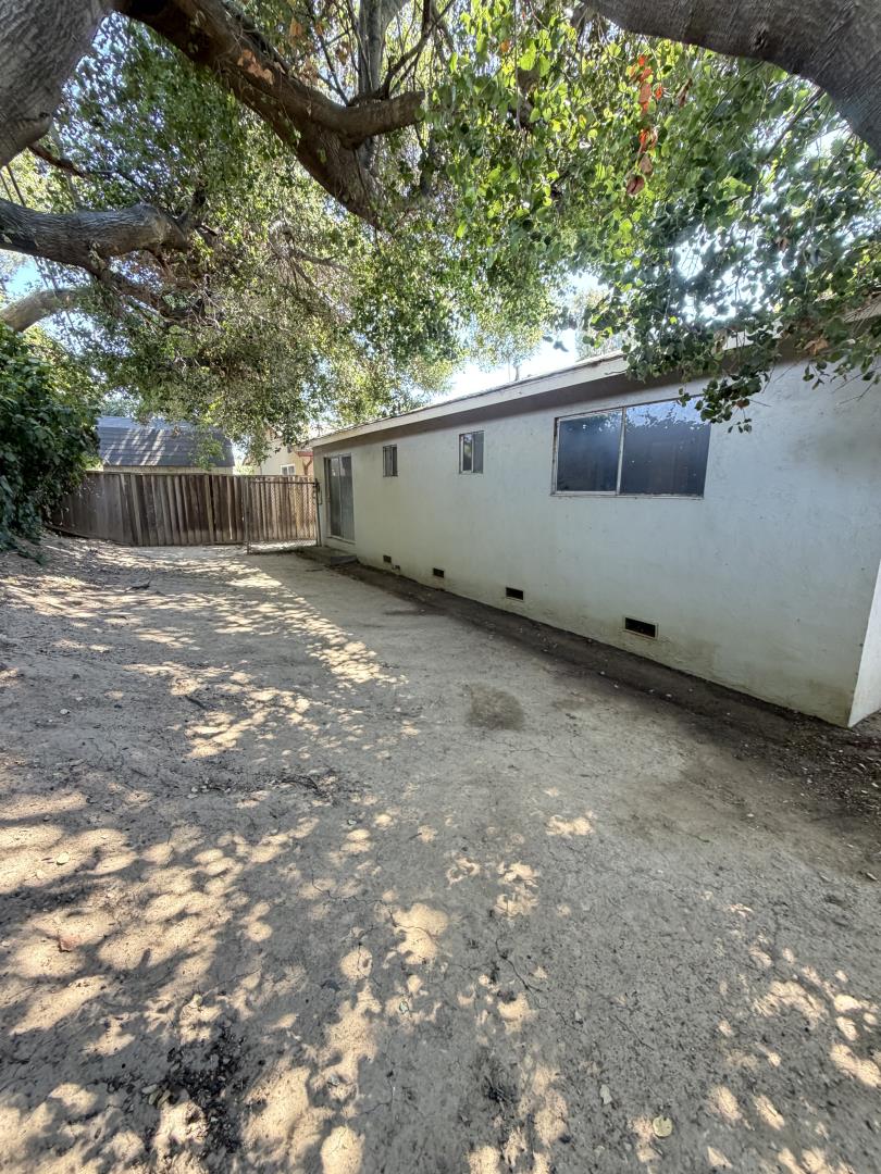 5276 Discovery Avenue