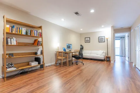 MLS: ML81986784