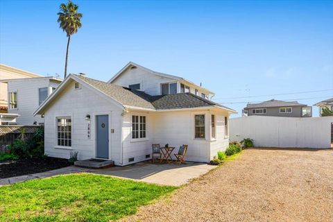 Tiny photo for 2866 Chesterfield Drive, SANTA CRUZ, CA 95062 (MLS # ML82027112)