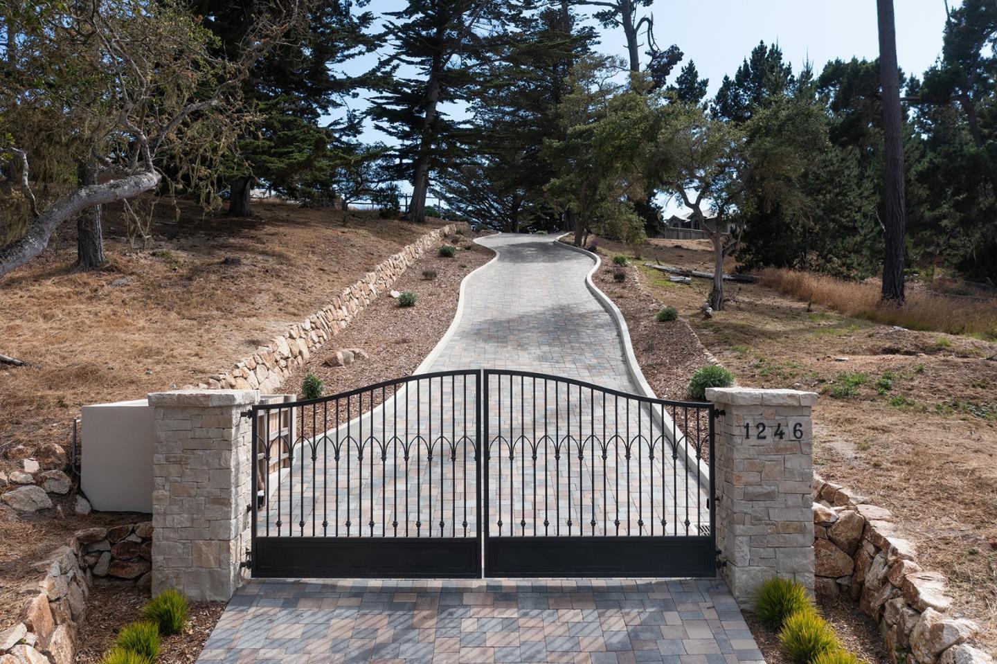 1246 Portola Road