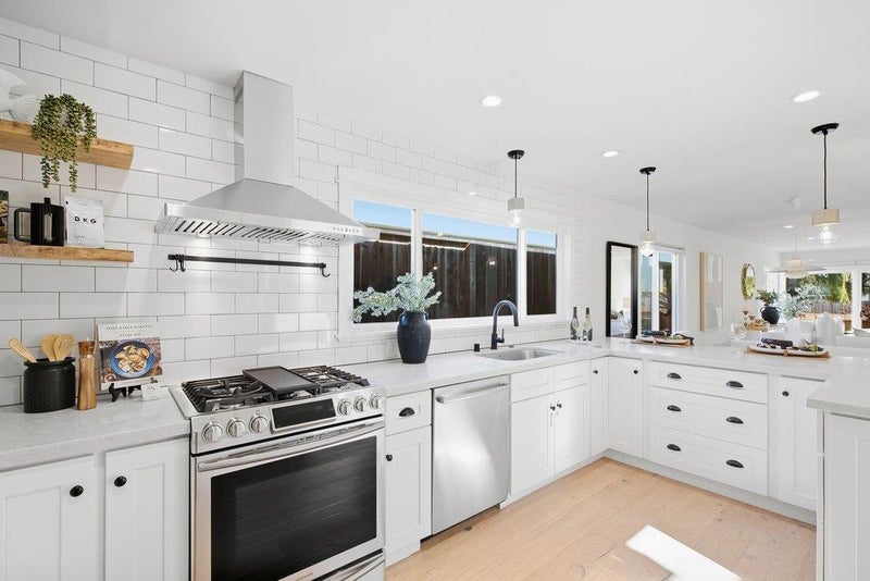 1216 Shoal Drive