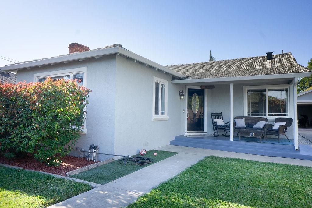 441 Lewis Street