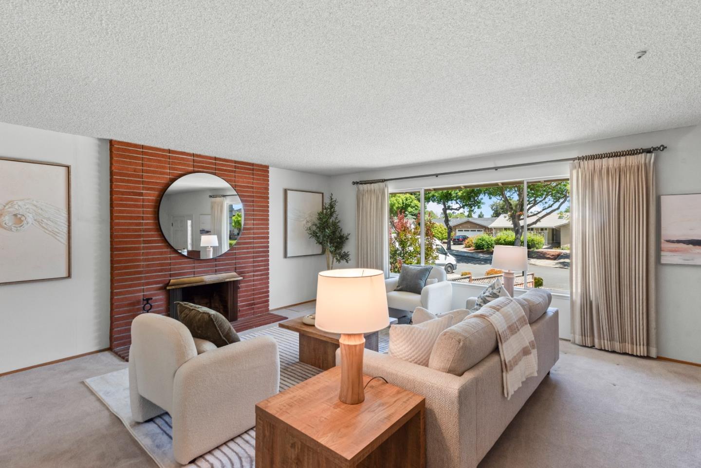 1020 Kenbridge Court