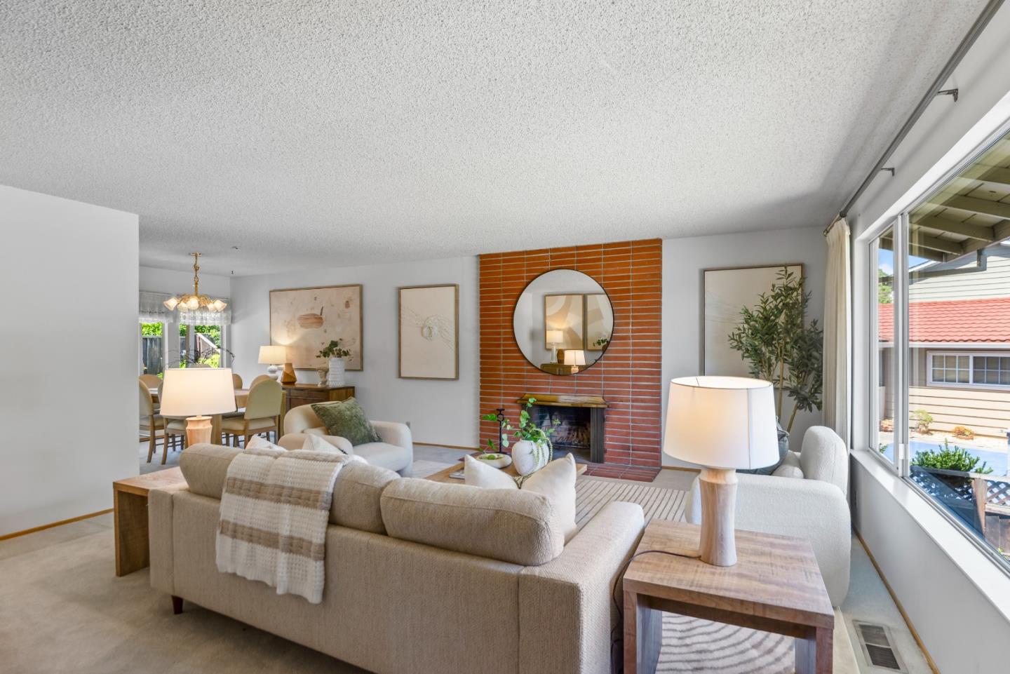 1020 Kenbridge Court