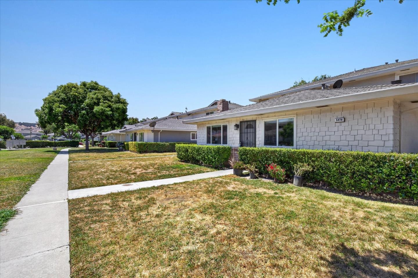 5479 Tyhurst Walkway 1