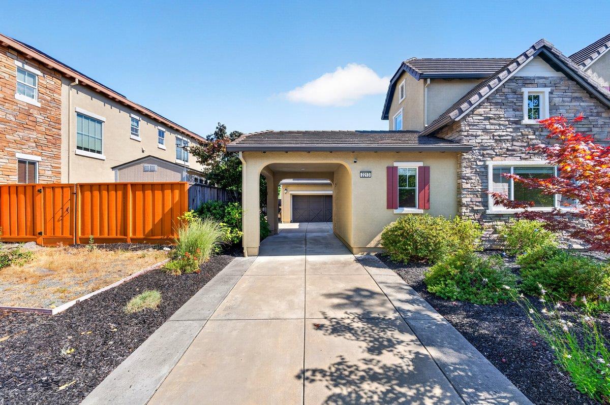 2213 Genoa Street