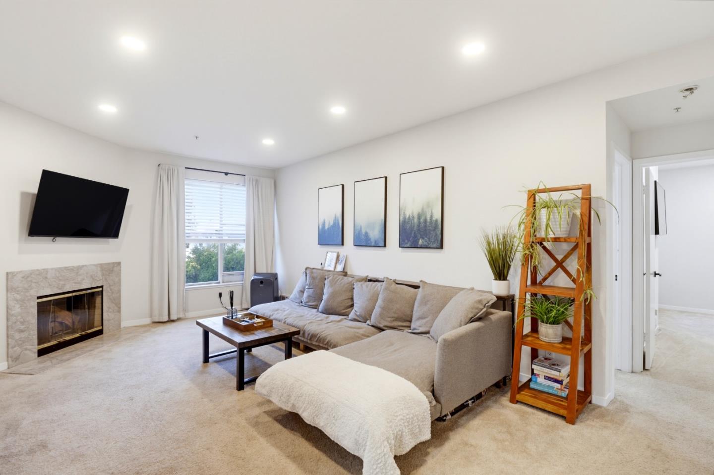 211 South Fremont 309