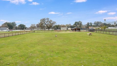 Tiny photo for 2015 Trumar Lane, Gilroy, CA 95020 (MLS # ML82036728)