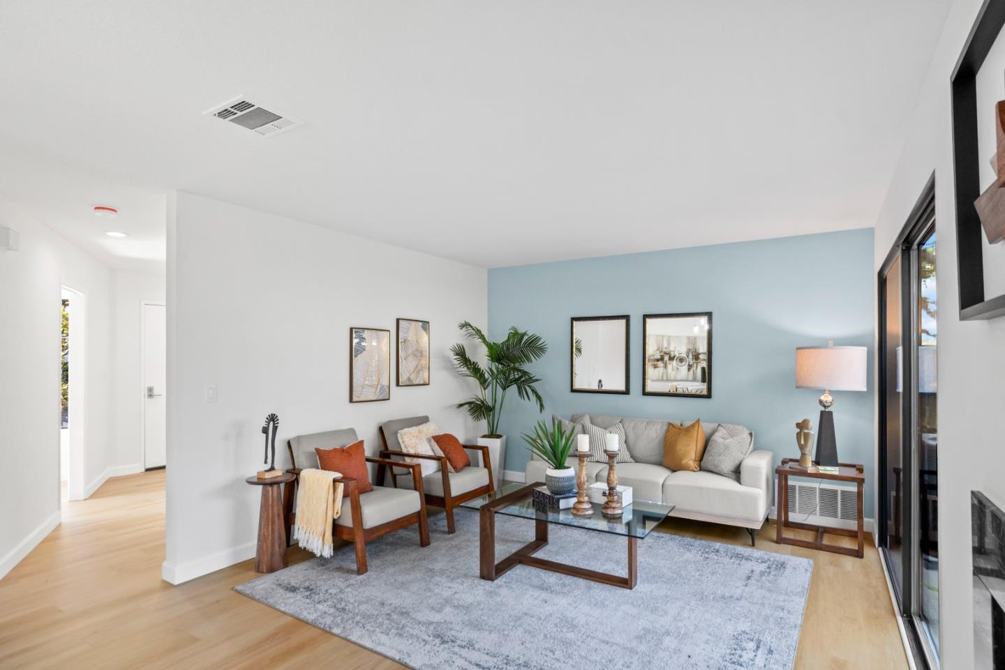 1689 Meadowlark Lane