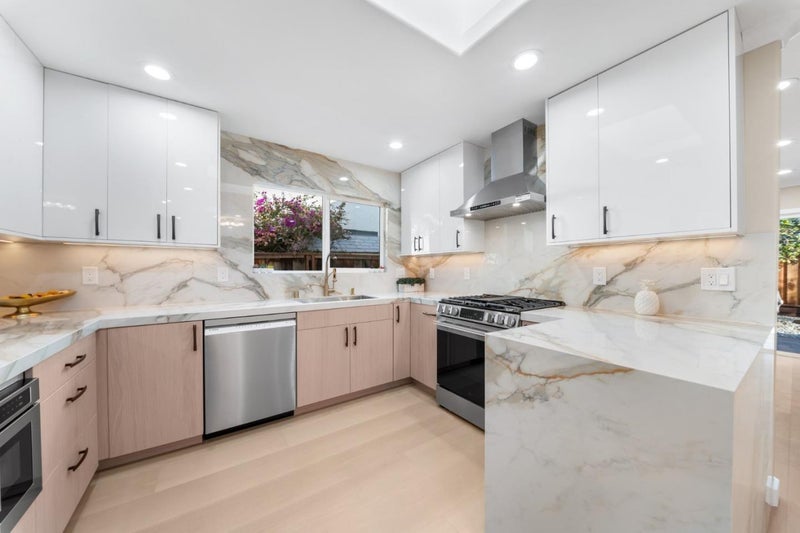 1351 Kintyre Way