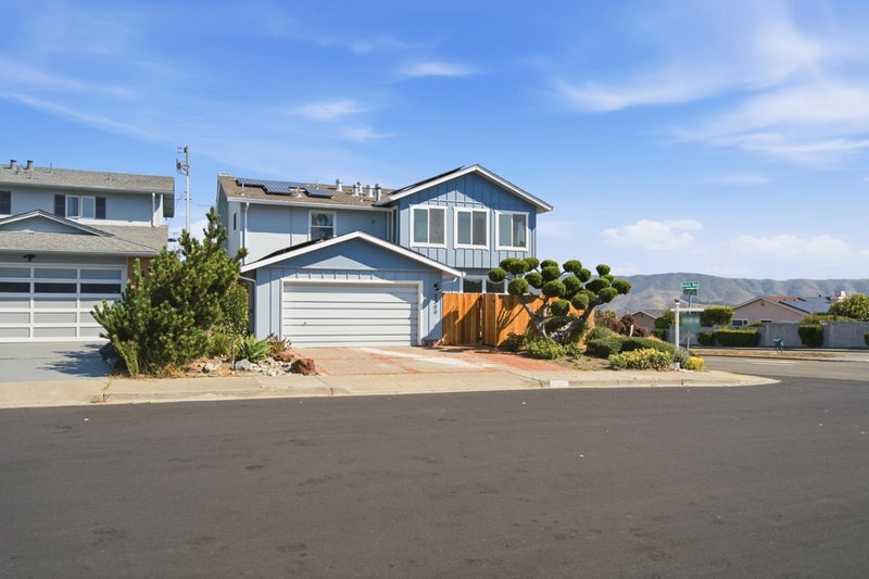 2200 Delvin Way