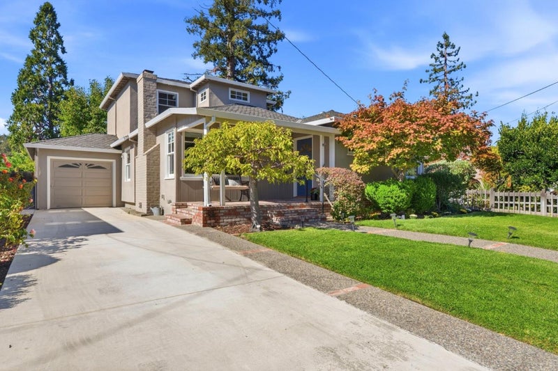 1604 White Oak Way
