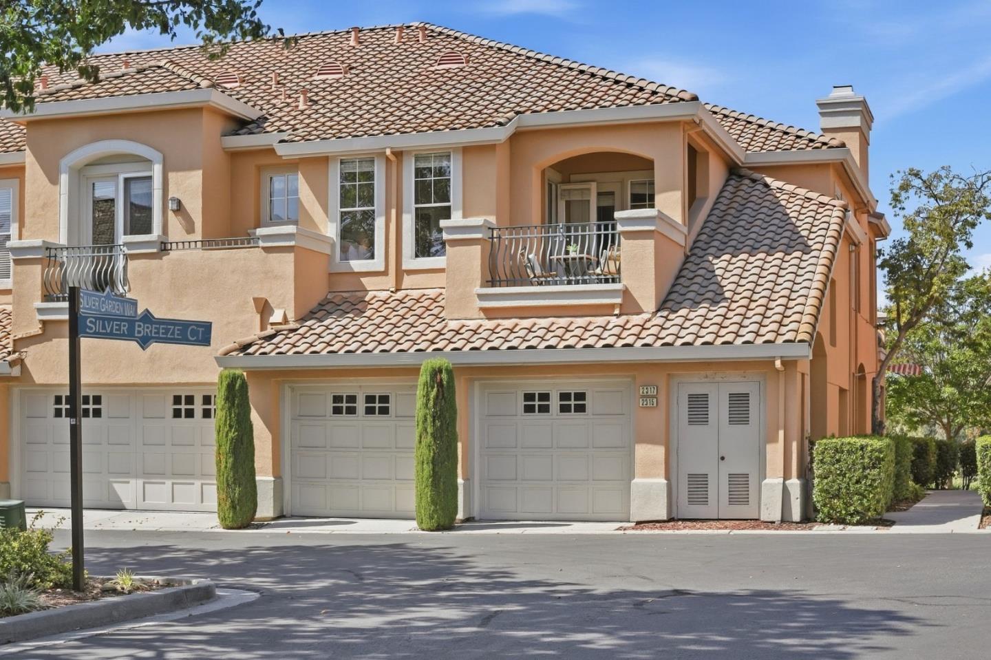 2317 Silver Breeze Court