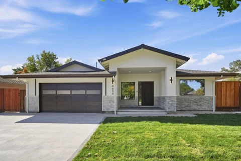 MLS: ML82061395