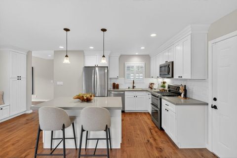 Tiny photo for 702 Choctaw Drive, SAN JOSE, CA 95123 (MLS # ML82028871)