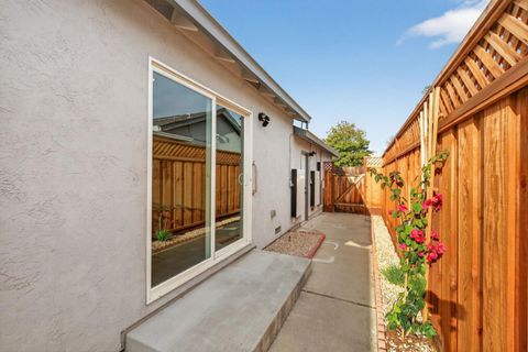 Tiny photo for 702 Choctaw Drive, SAN JOSE, CA 95123 (MLS # ML82028871)