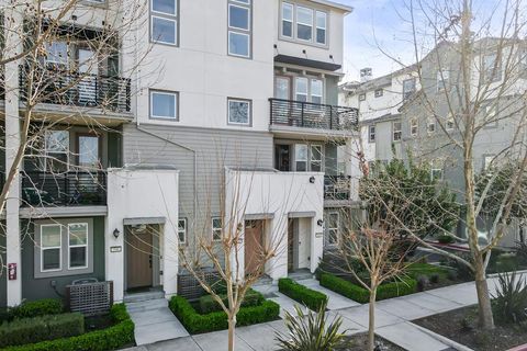 Photo of 792 Garden Street, MILPITAS, CA 95035 (MLS # ML82037428)