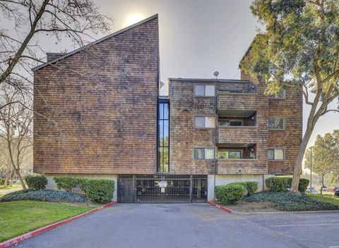 Tiny photo for 1104 La Terrace Circle, San Jose, CA 95123 (MLS # ML82033851)