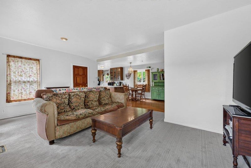 885 Larkin Valley Road