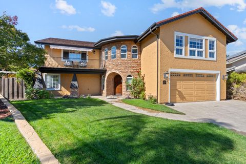 Photo of 2859 Broken Oak Court, SAN JOSE, CA 95148 (MLS # ML82020722)