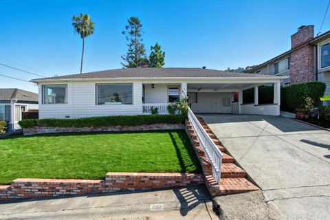 Tiny photo for 217 W 40th Avenue, SAN MATEO, CA 94403 (MLS # ML82028991)