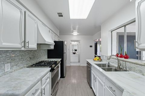 Tiny photo for 217 W 40th Avenue, SAN MATEO, CA 94403 (MLS # ML82028991)