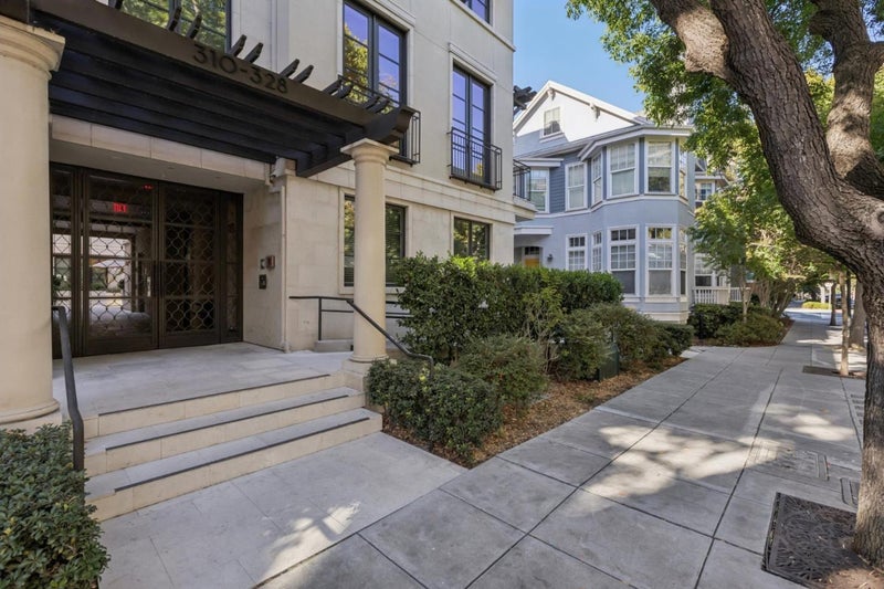 320 Bryant Street