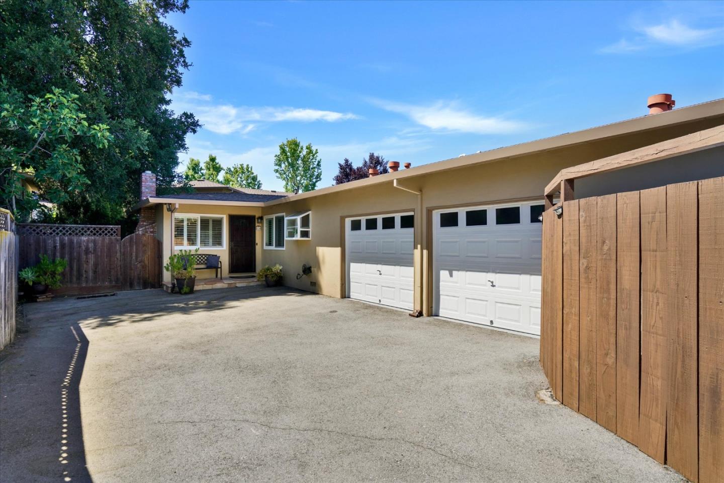 124 Oakwood Drive