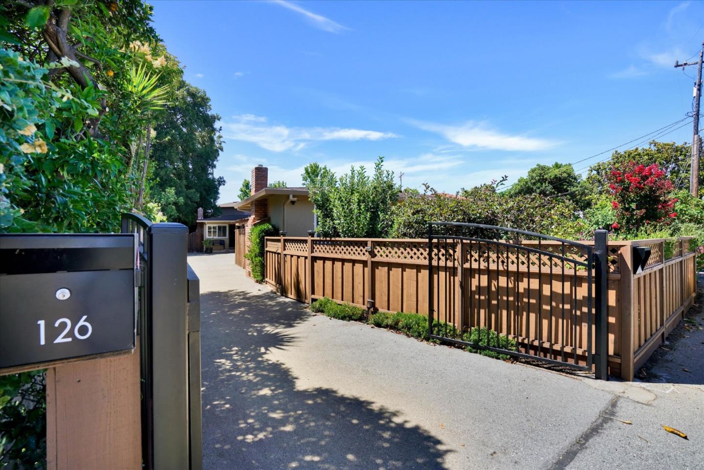 124 Oakwood Drive