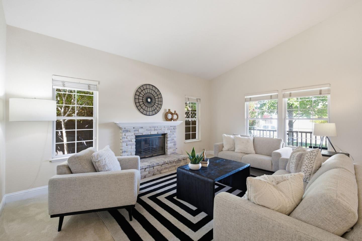 90 Angelica Way