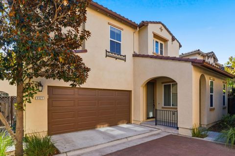 Tiny photo for 5521 Southcrest Way, San Jose, CA 95123 (MLS # ML82028699)
