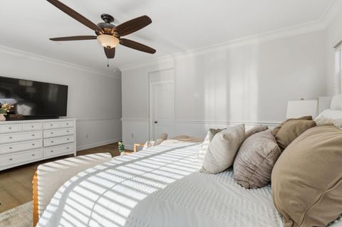 Tiny photo for 5521 Southcrest Way, San Jose, CA 95123 (MLS # ML82028699)